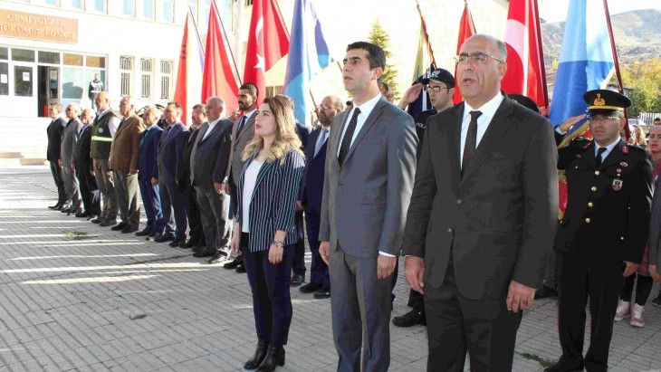 ÇEMİŞGEZEK'TE ''10 KASIM ATATÜRK'Ü ANMA PROGRAMI DÜZENLENDİ