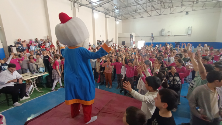 Çemişgezek Belediyesinden 23 Nisan Coşkusu
