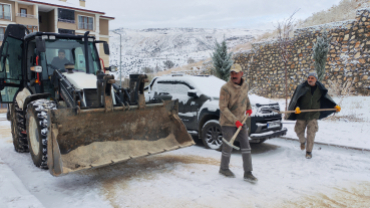 Kar temizleme ve tuzlama çalışmalarımız