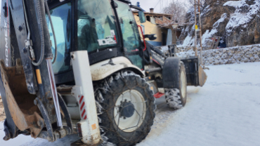 Kar temizleme ve tuzlama çalışmalarımız