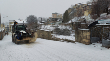 Kar temizleme ve tuzlama çalışmalarımız