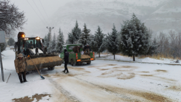 Kar temizleme ve tuzlama çalışmalarımız