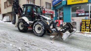 Kar temizleme ve tuzlama çalışmalarımız