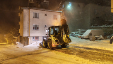 Kar temizleme ve tuzlama çalışmalarımız