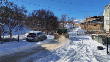 Kar temizleme ve tuzlama çalışmalarımız