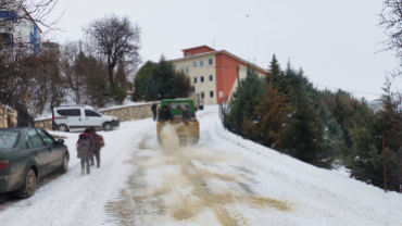 Kar temizleme ve tuzlama çalışmalarımız