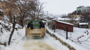 Kar temizleme ve tuzlama çalışmalarımız