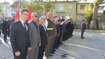 ÇEMİŞGEZEK'TE ''10 KASIM ATATÜRK'Ü ANMA PROGRAMI DÜZENLENDİ