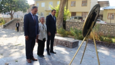 MUHTARLAR GÜNÜ DOLAYISIYLA TÖREN DÜZENLENDİ