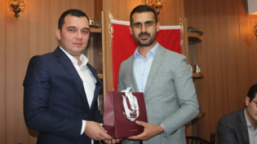 KAYMAKAM ZOR'A VEDA YEMEĞİ