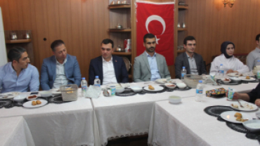 KAYMAKAM ZOR'A VEDA YEMEĞİ