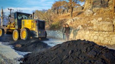 Mescit Mahallesinde asfaltlama çalışması yapıldı
