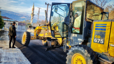 Mescit Mahallesinde asfaltlama çalışması yapıldı