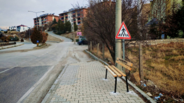 Yürüyüş Yollarını Bankalarla Donattık