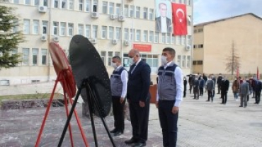 18 MART ÇANAKKALE HAFTASI ÇEMİŞGEZEK'TE DÜZENLENEN TÖRENLE KUTLANDI