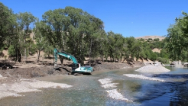 TAĞAR ÇAYINDA ÇEVRE DÜZENLEMESİ YAPILDI