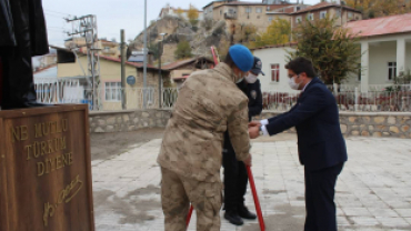 ÇEMİŞGEZEK'TE 10 KASIM ANMA TÖRENİ DÜZENLENDİ