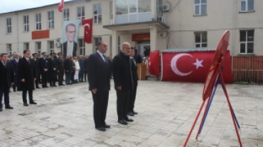 BELEDİYE BAŞKANIMIZ METİN LEVENT YILDIZ 18 MART ÇANAKKALE ZAFERİ VE ŞEHİTLERİ ANMA ÇELENK PROGRAMINA KATILDI