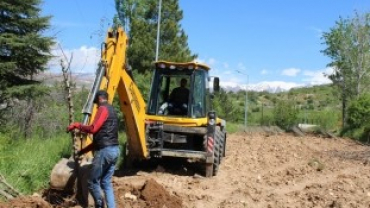 Çemişgezek Belediyesi Ağaçlandırma Çalışmalarına Önem Veriyor