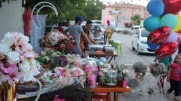 ÇEMİŞGEZEK 18.DUT VE PEYNİR FESTİVALİ COŞKUYLA KUTLANDI