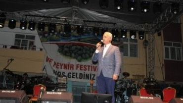 ÇEMİŞGEZEK 18.DUT VE PEYNİR FESTİVALİ COŞKUYLA KUTLANDI